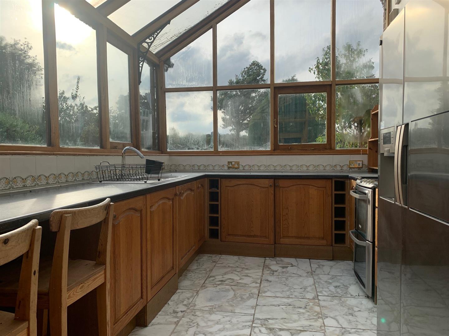 Broadwater Road, West Malling Simon Miller & Company